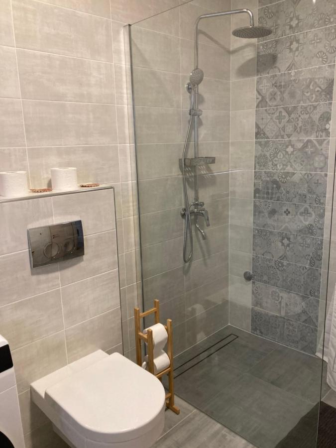 Mint&Rose Apartman Peroj Kültér fotó